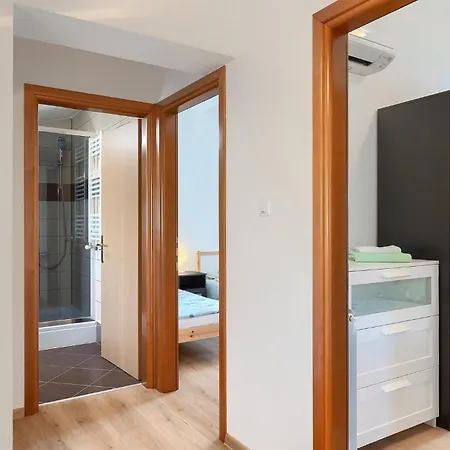 Leni Kringa Holiday home *